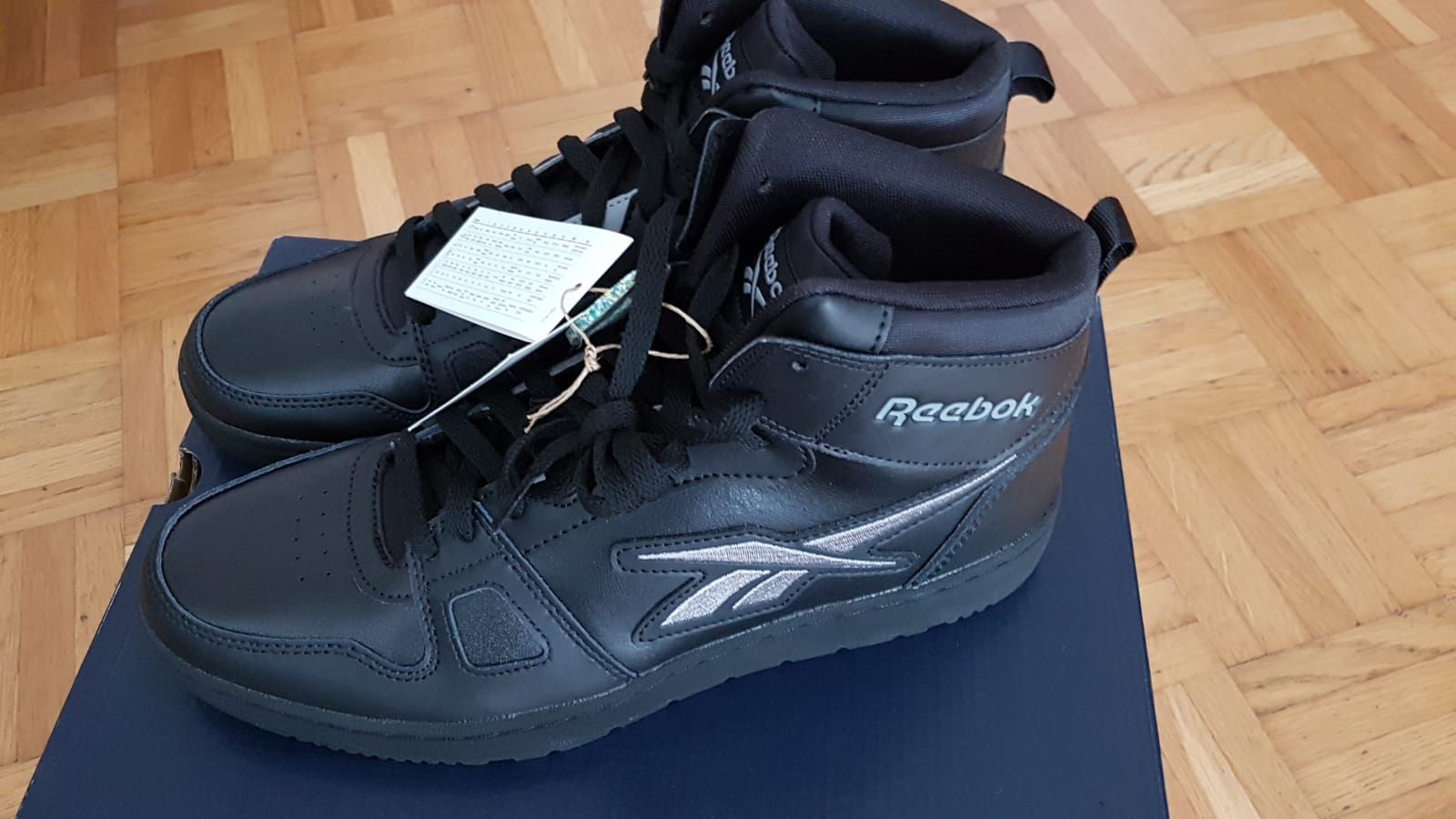 Reebok Chaussures hommes: Reebok RESONATOR MID Gr.44,Leder. – Neuf avec emballage d'origine à Zürich par ata_c8nh 1
