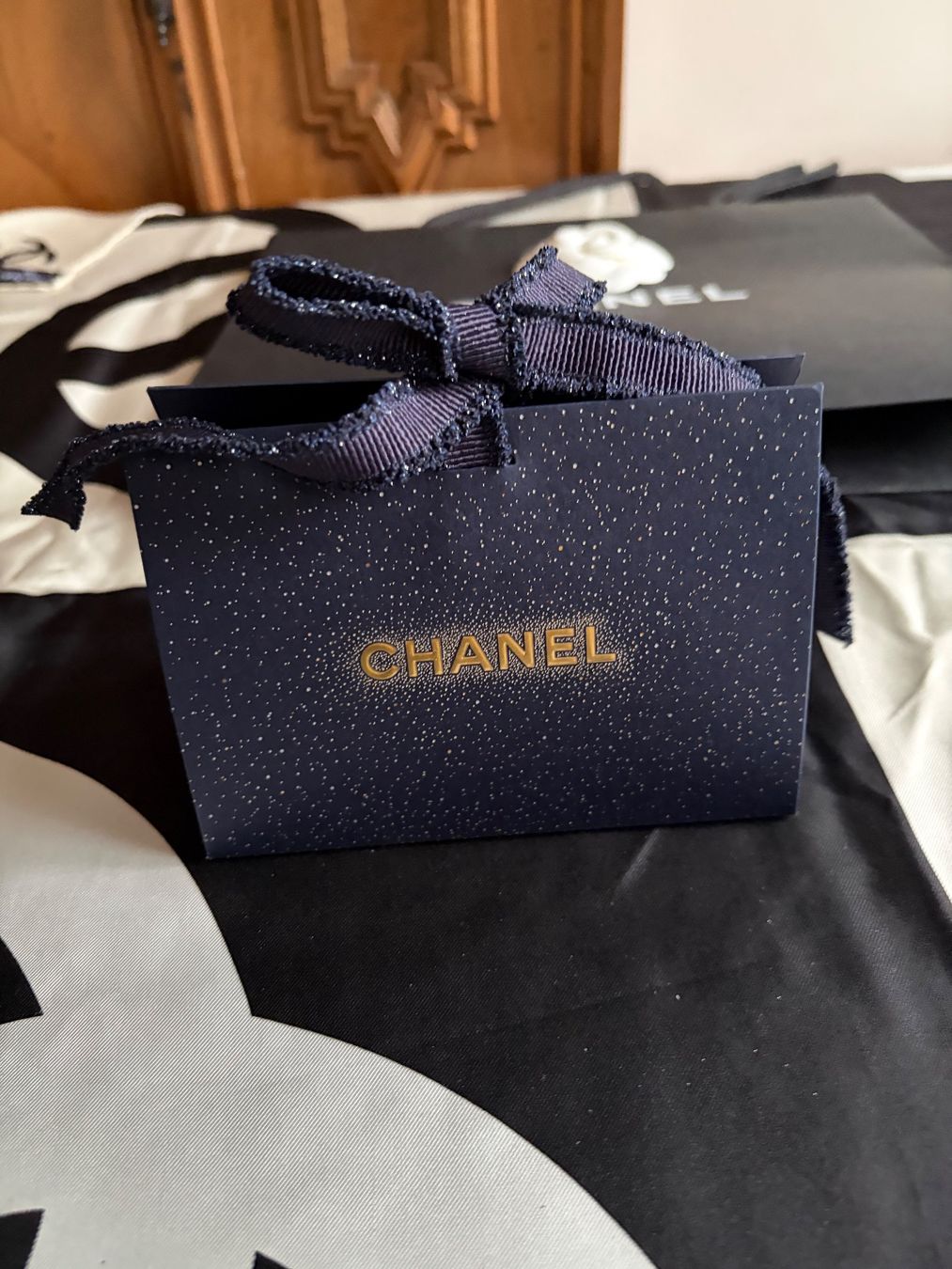 Chanel Altro in Decorazioni & Accessori: CHANEL WINTER CONSTELLATION Dekorative Schachteln – Nuovo e nell'imballaggio originale da Interlaken venduto da Bona55 1