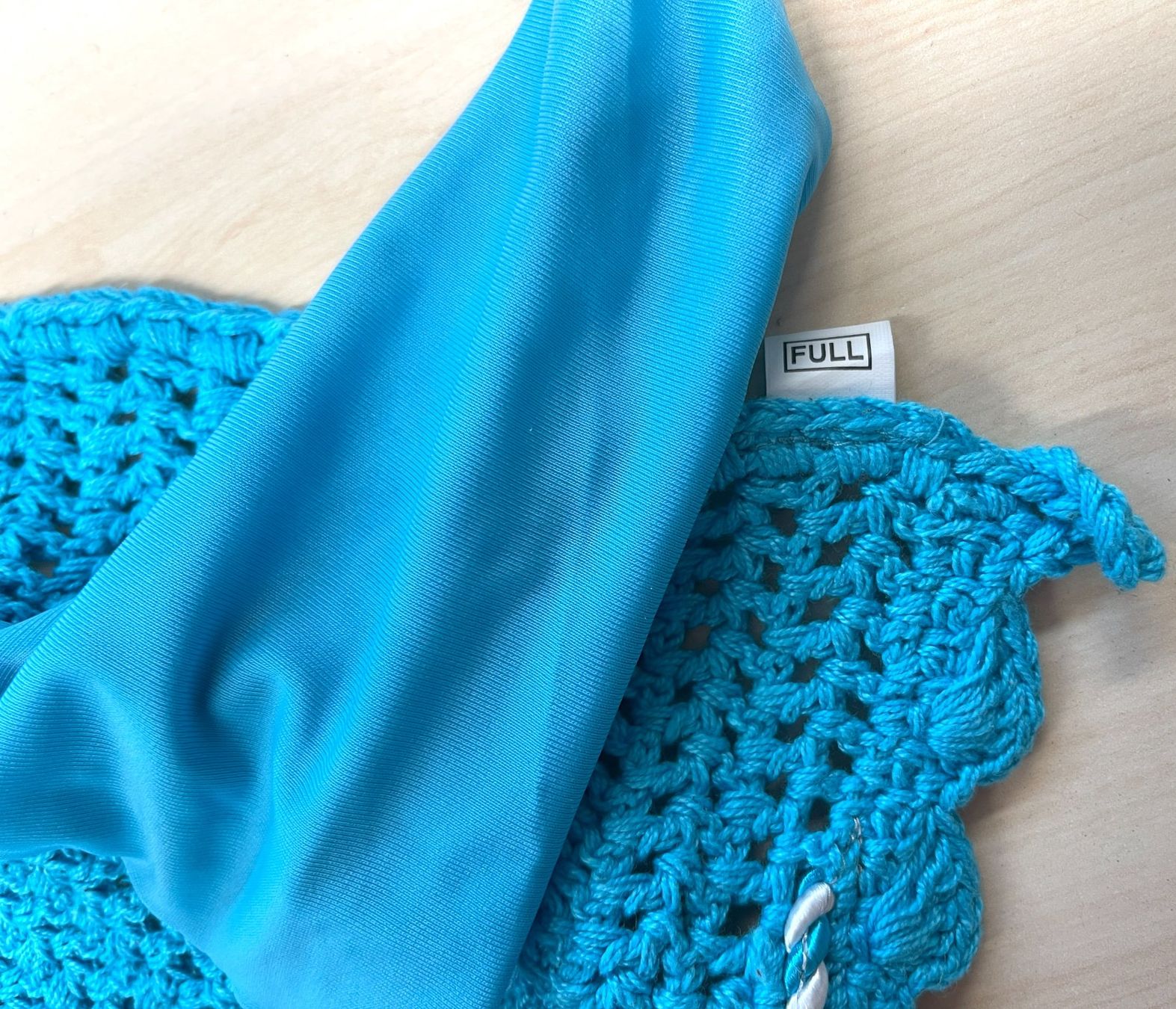 Zaumzeug & Halfter: Ohrenkappe für Pferd - NEU – Neu und originalverpackt aus Oftringen von Vucki 1