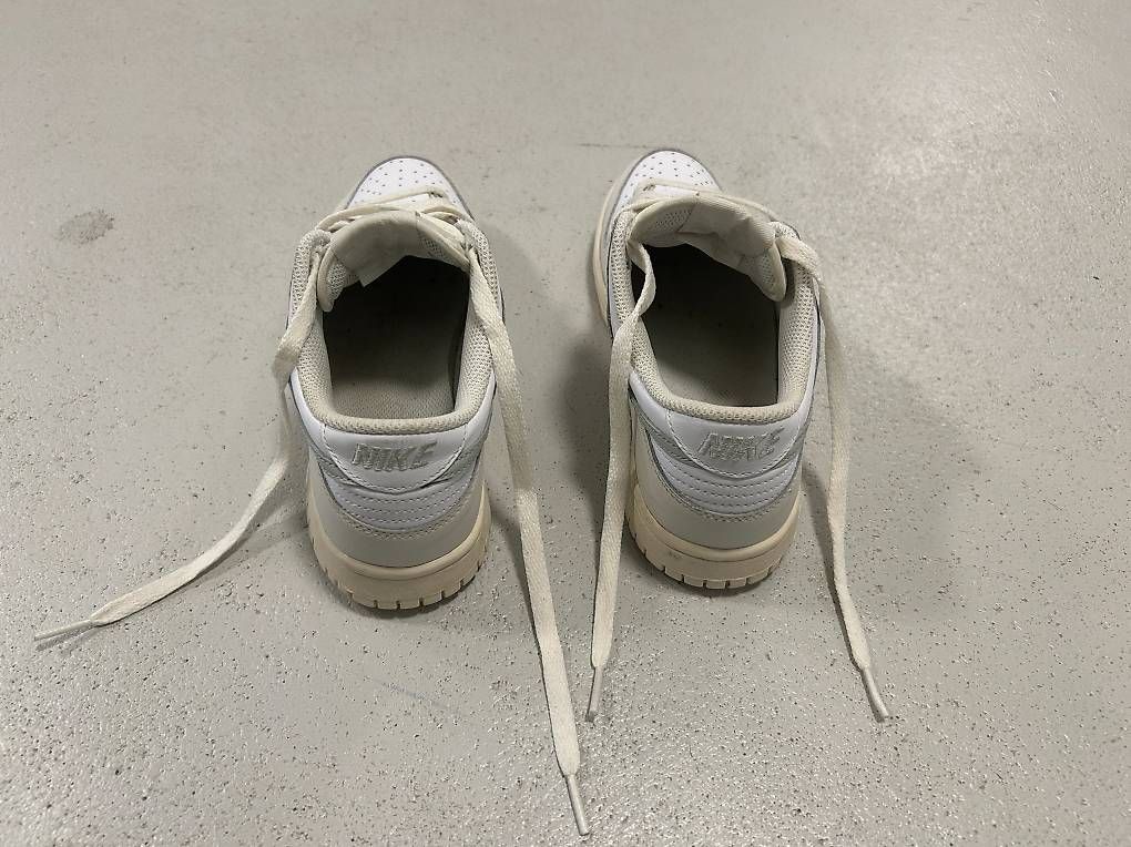 Damenschuhe: Nike Sneakers weiss Gr. 38 – Gebraucht aus Thalheim an der Thur von Iselisberger 1