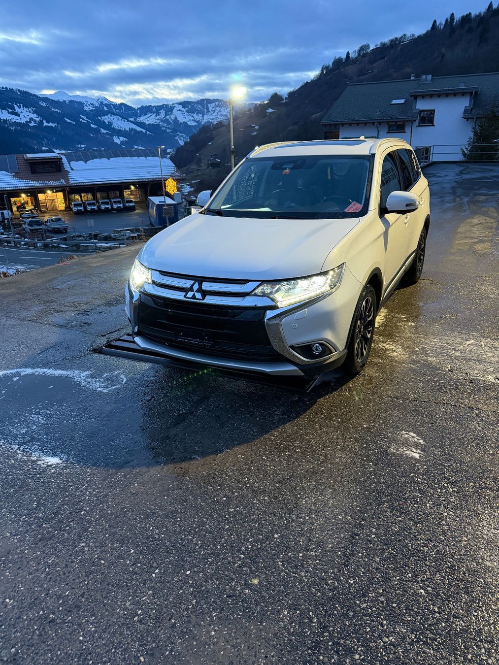 Mitsubishi Autos: Mitsubishi – D'occasion à Saas im Prättigau par Buecher1200 2