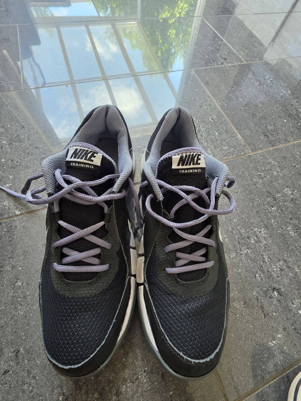 Scarpe da uomo: NIKE, CAT und Asics gr. 45/46 – Usato da Würenlos venduto da Nigginiggi 2