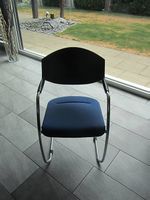 8 x Hänger Stühle in Blau, Marke: Giroflex