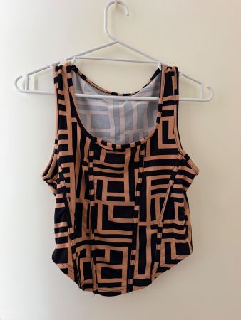 Lot de 5 hauts sans manches pour femme occasion état bon