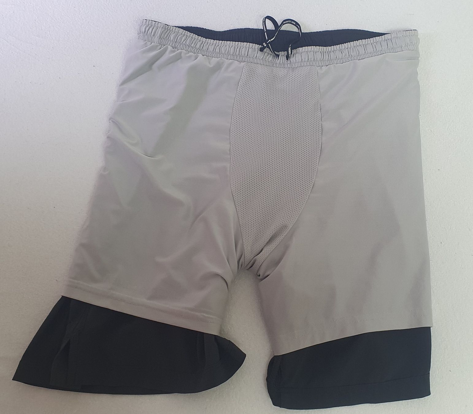Nike Pantaloni: nike hosen G M – Usato da Maienfeld venduto da tobeyl2020 8