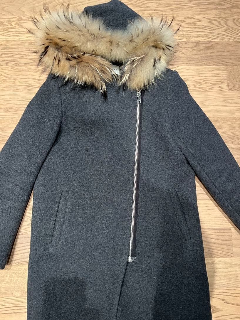 Cappotti: Sandro Mantel dunkelgrau mit Zipper & mit Echtfellkapuze – Nuovo (secondo la descrizione) da Immensee venduto da Mandy49