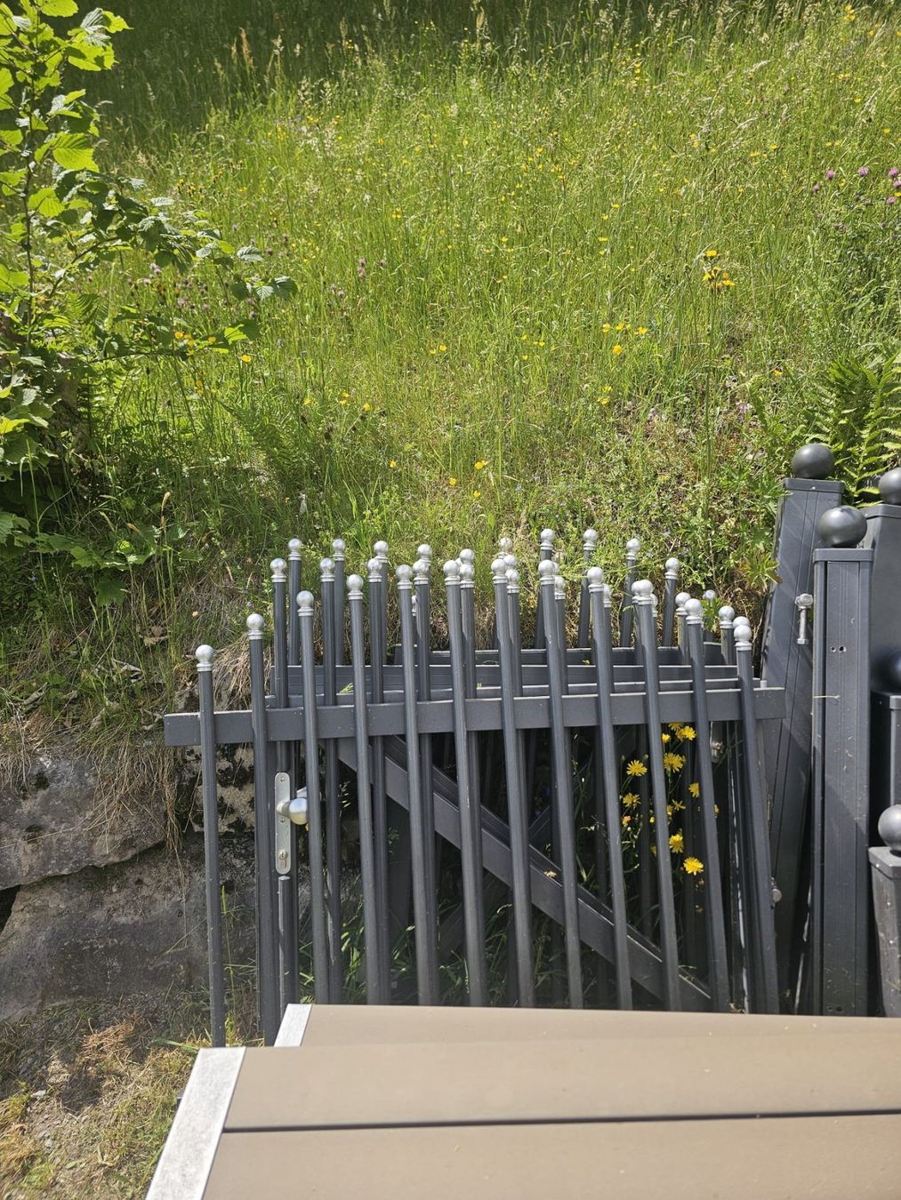 Fendivista: Alu Zaun Elemente für ca. 45 Meter Zaun – Usato da Engi venduto da strange.monkey 5