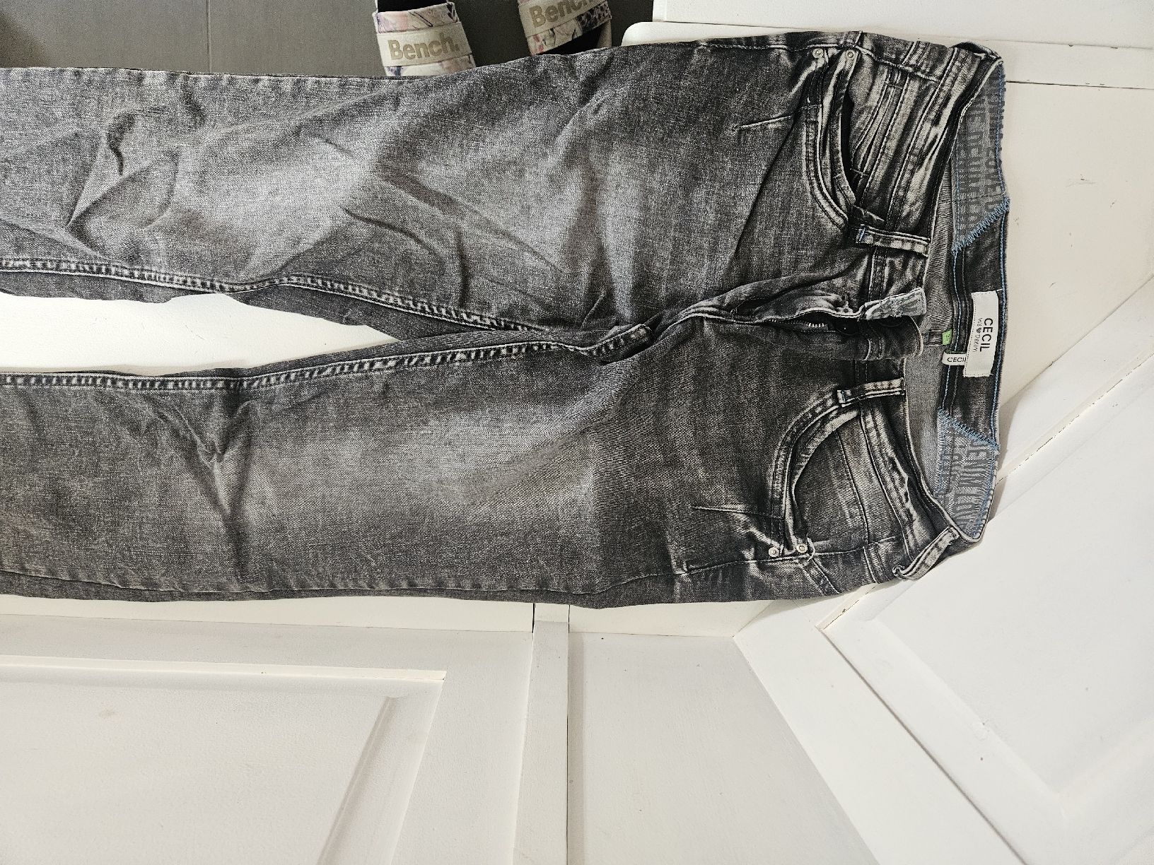 Cecil Jeans: Cecile Jeans Neu – Nuovo (secondo la descrizione) da Ennetbürgen venduto da LebuniaNW 2