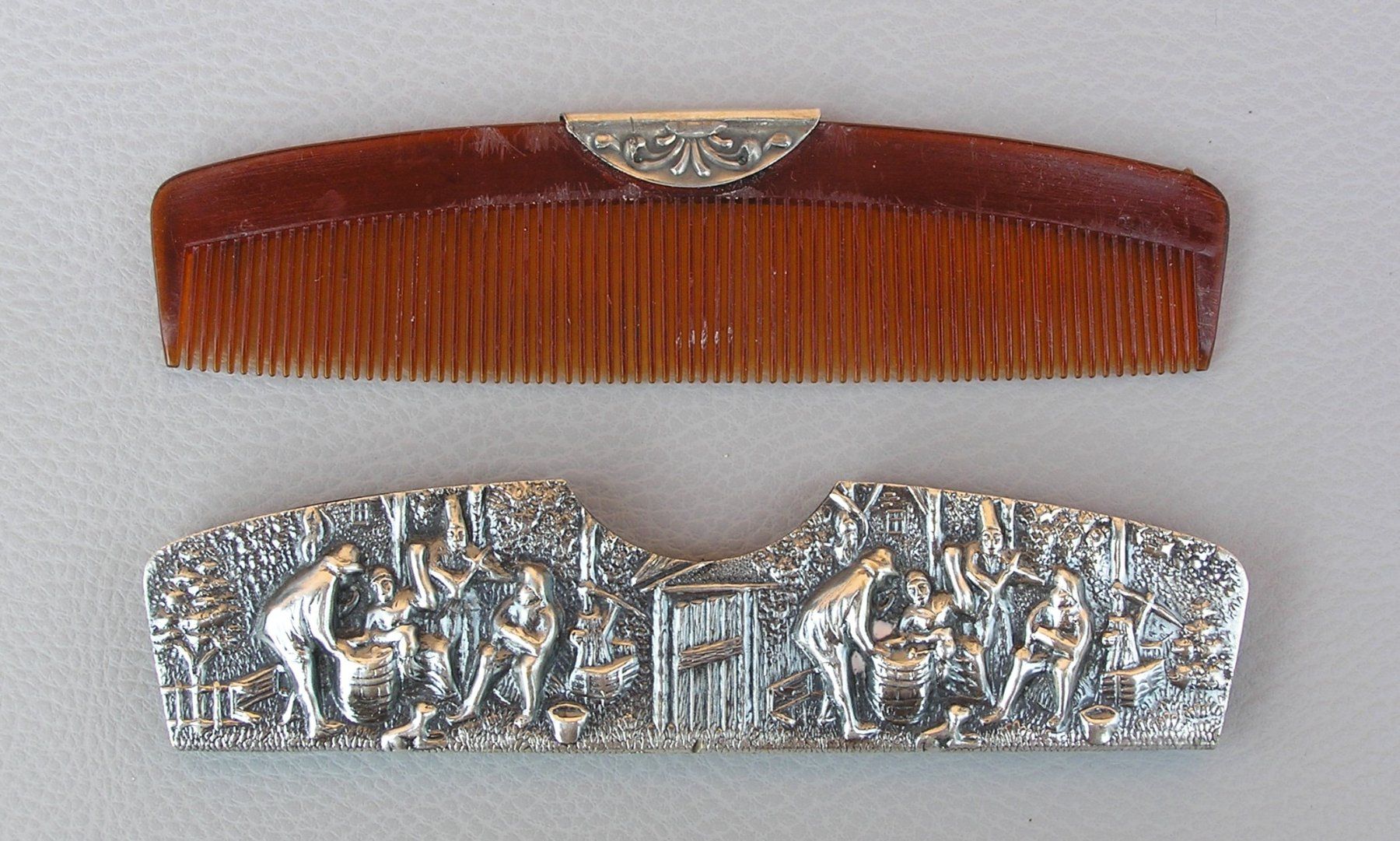 Sonstige Haarpflege: ALTER HAARKAMM MIT ETUI DÄNEMARK – Gebraucht aus Grenchen von Antique-hunter 1
