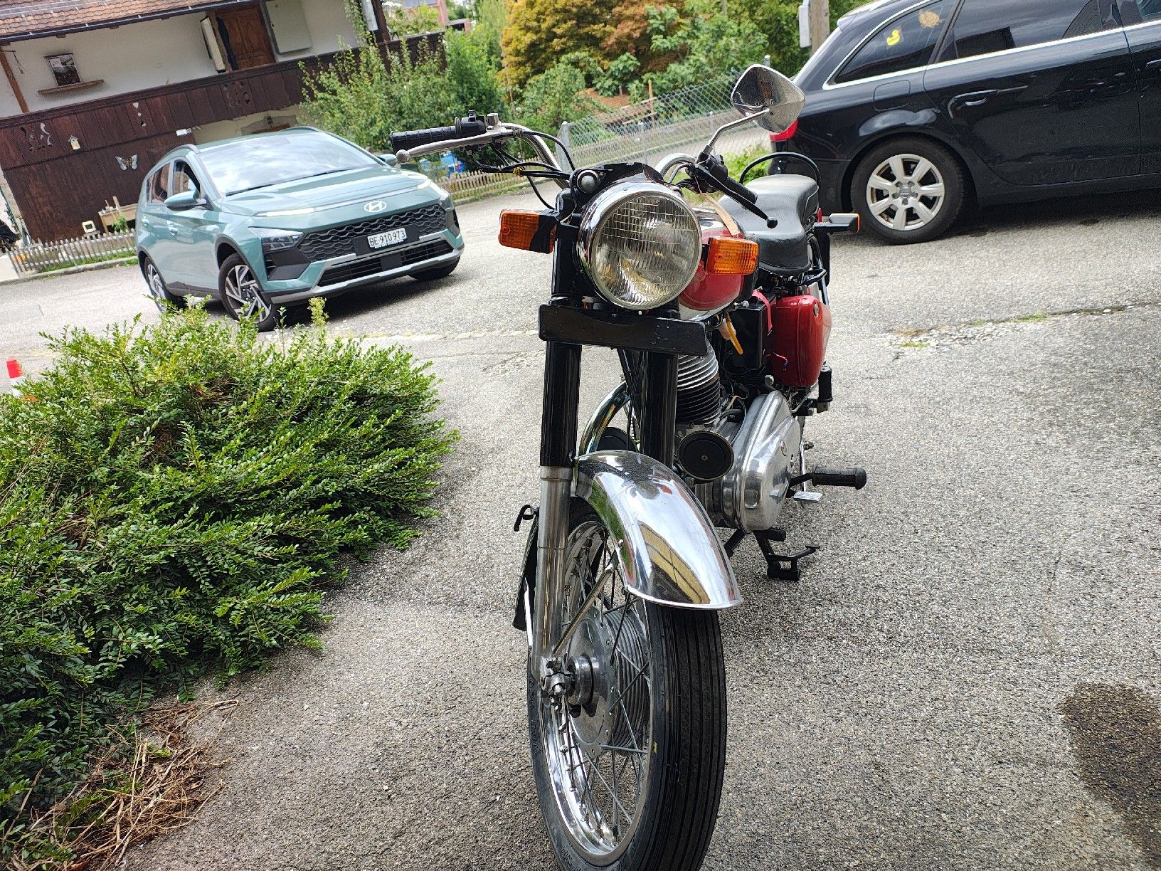 Enfield/Royal-Enfield Strasse: Royal Enfield Bullet 350 – Gebraucht aus Bolligen von JBCM 2