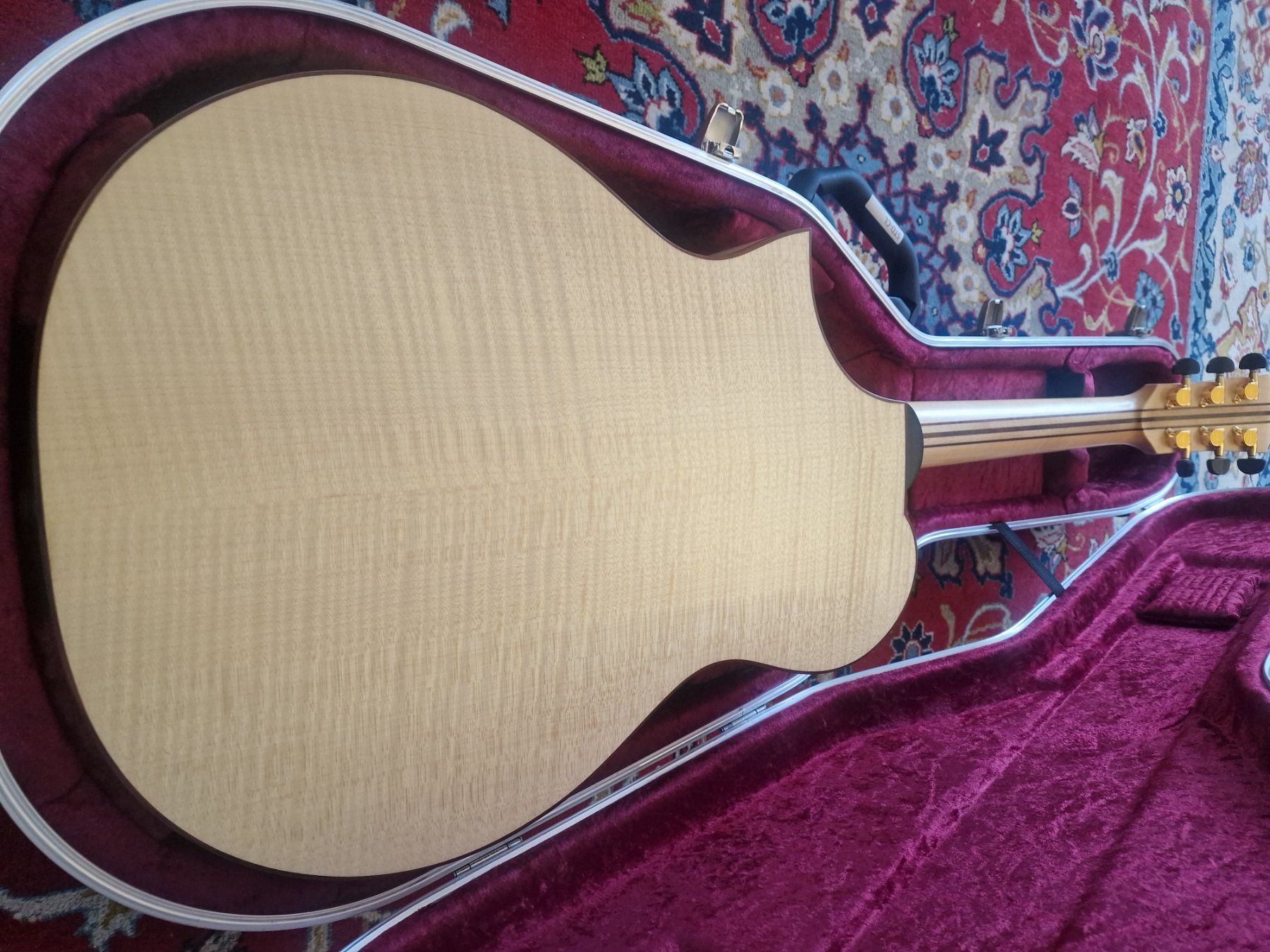 Strumenti musicali: Avalon guitar Ard Ri S42C – Nuovo (secondo la descrizione) da Zürich venduto da flo_hxx9 2