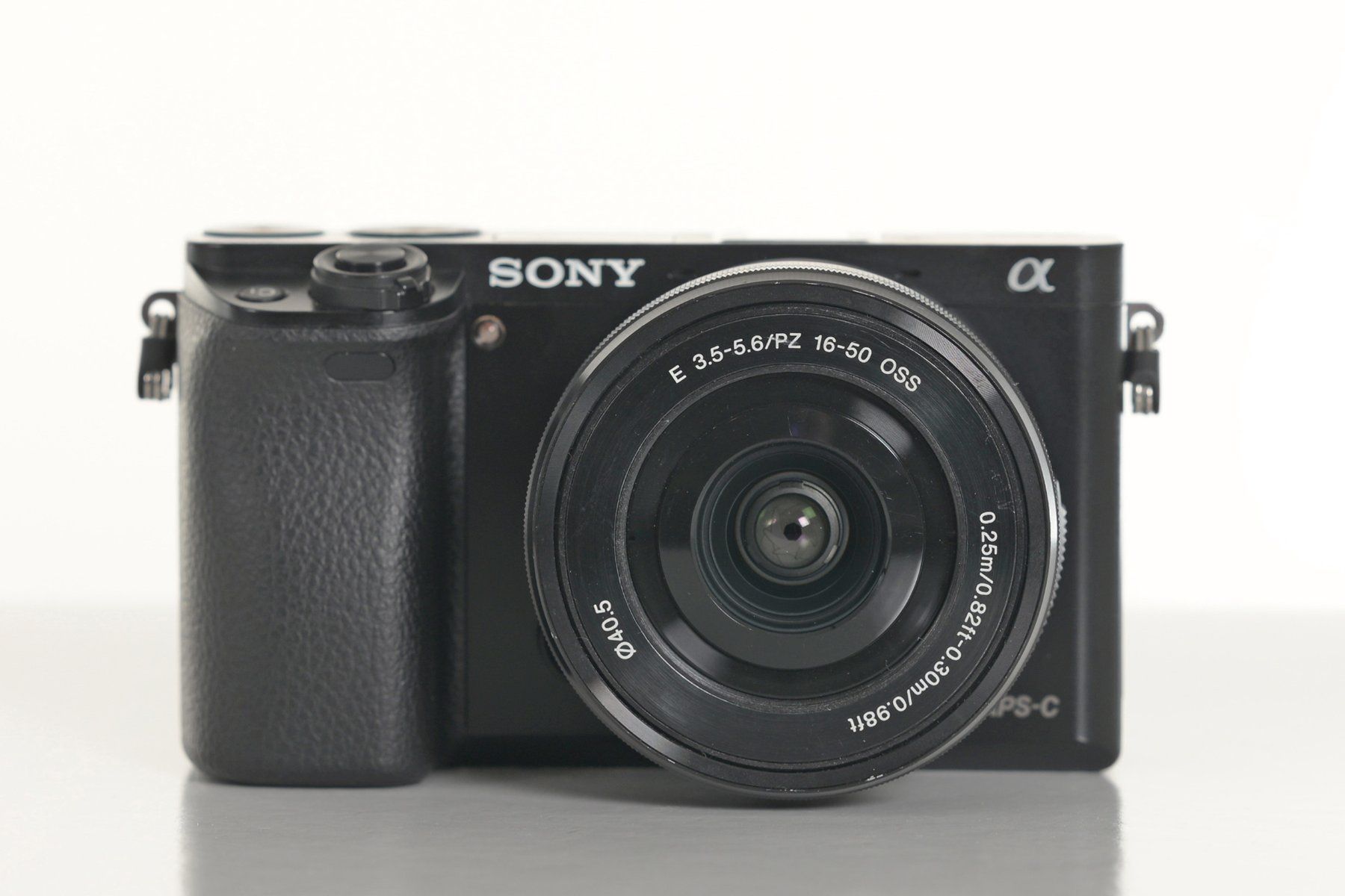 Sony Fotocamera: Sony Alpha 6000 inkl. 16-50mm PZ – Usato da Wädenswil venduto da tevyag