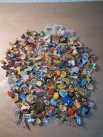 250 Pins mit Verschluss  *über 40 versch .Blick Käfferli*