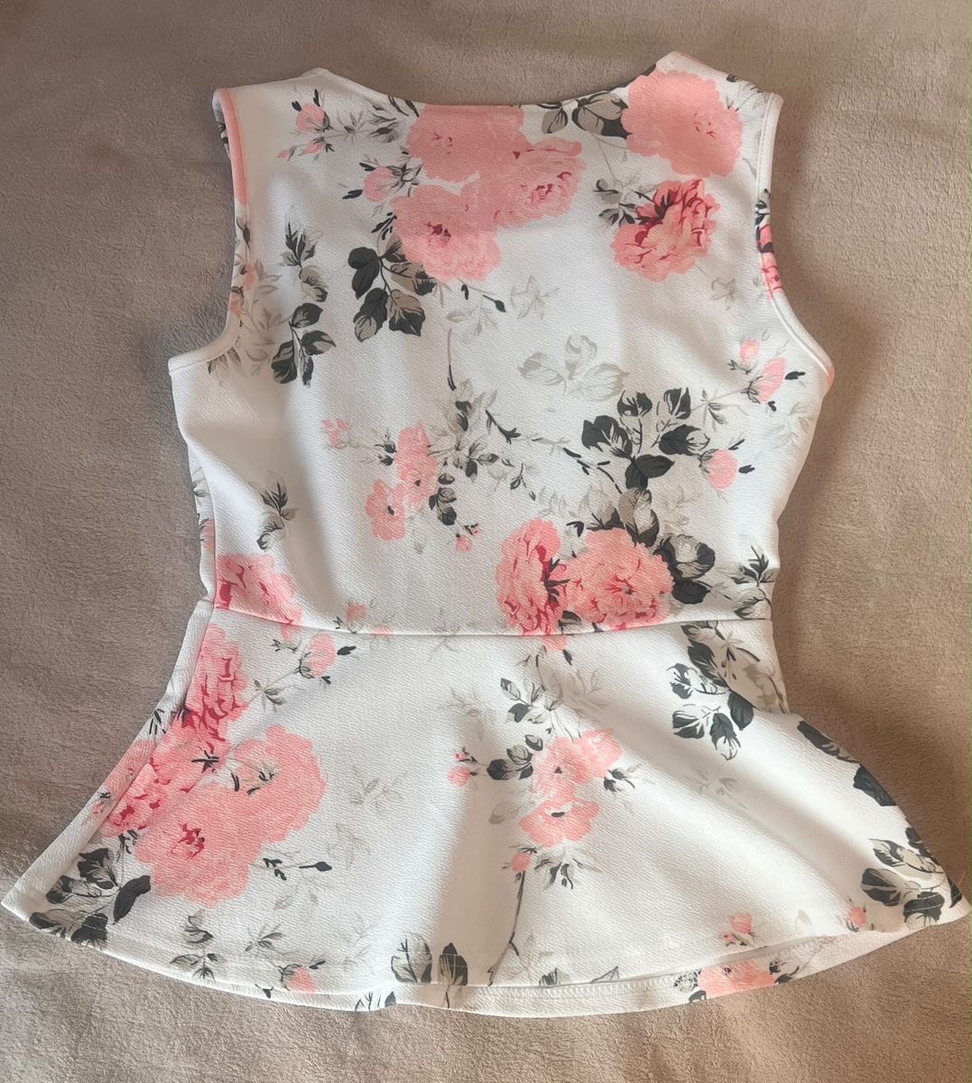 Tops: Schönes Oberteil  – Neu (gemäss Beschreibung) aus Wettingen von JS_Collection 1