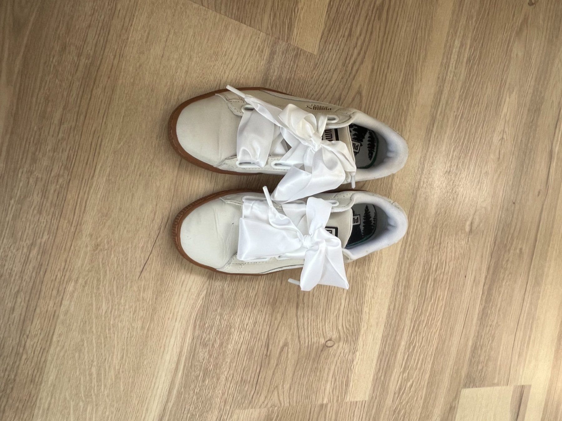 Puma Scarpe da donna: Puma Sneaker  Basket weiss Gr. 37.5 – Nuovo (secondo la descrizione) da Safnern venduto da Sbinchen