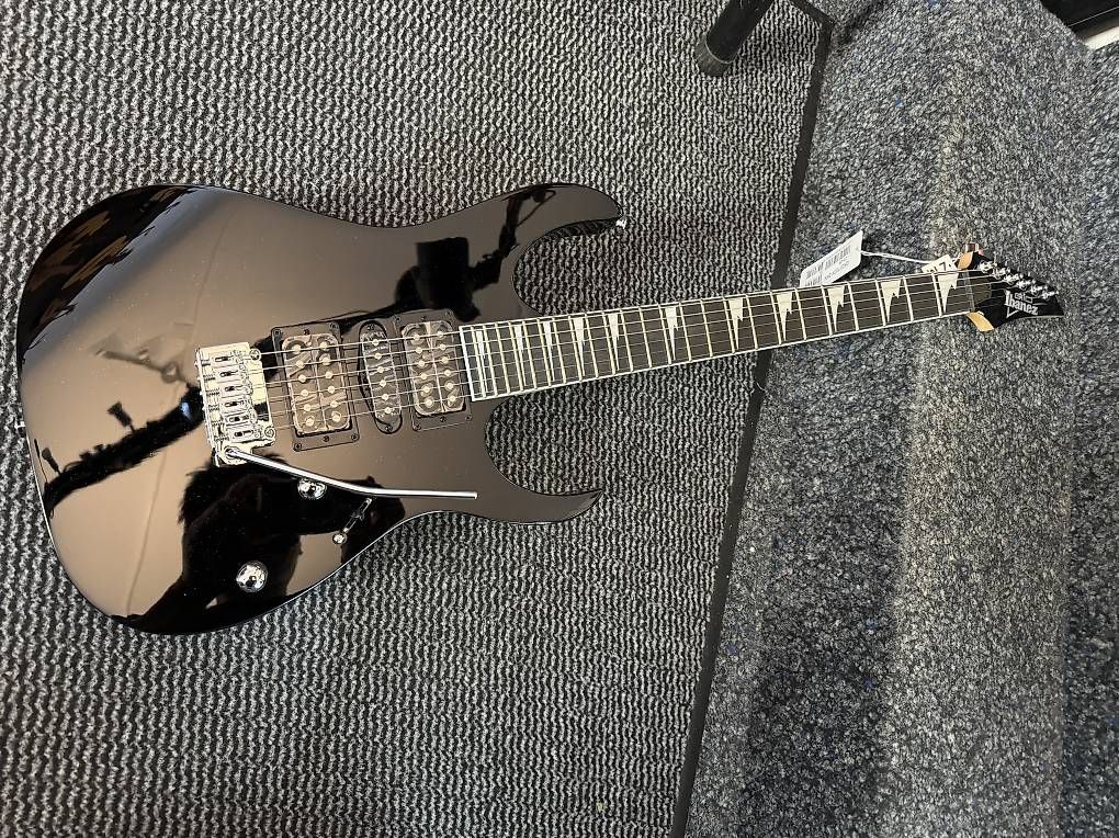 Strumenti musicali: Guitar Ibanez GIO 6 strings tremolo – Usato da Morges venduto da GvnMusic 5