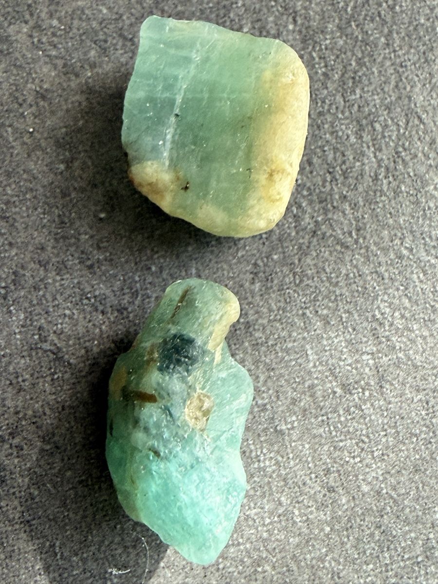 Minéraux & Lithothérapie: Grandidierite 27,5ct – Neuf (Voir description) à Oberhof par RealStone 1