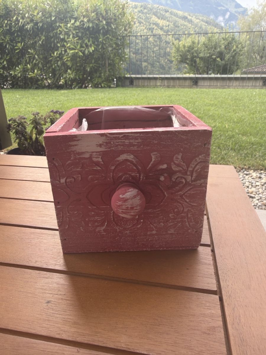 Blumentöpfe: Blumentopf Holz Landhausstil – Gebraucht aus Rickenbach SZ von Bumblebee_3103