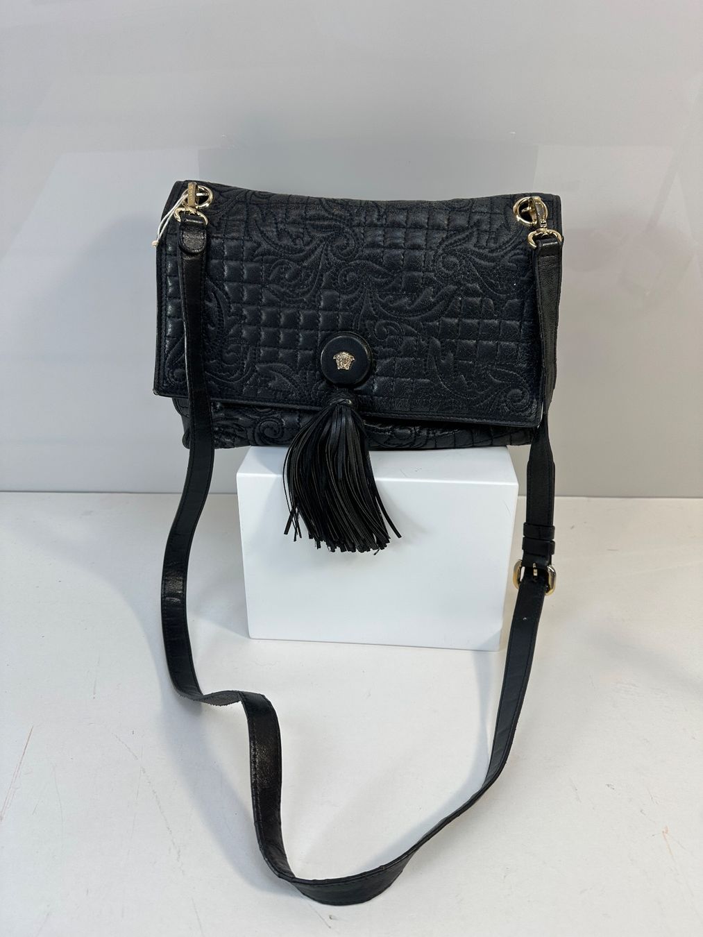 Versace Borse da donna: Gianni Versace Handtasche gebraucht Leder – Usato da arlesheim venduto da Art.en1