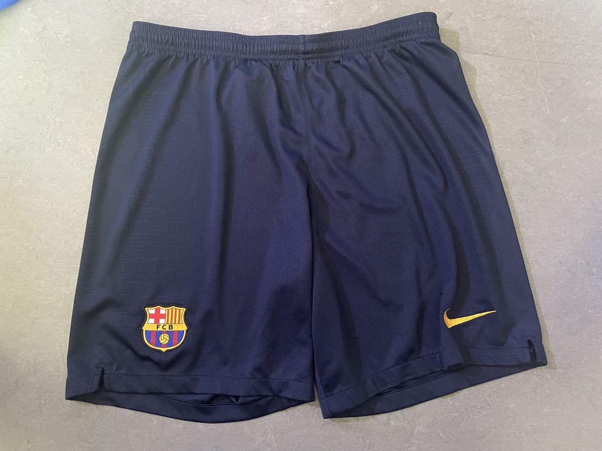 Pantaloni: Originale Kurze Sporthosen! – Usato da Kerns venduto da jol_h6f8 2