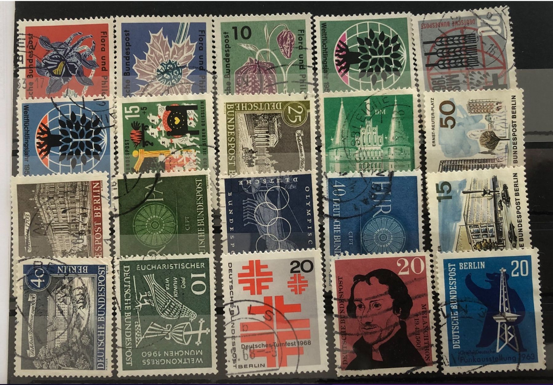 Tutti i francobolli: DEUTSCHE BUNDESPOST  BRIEFMARKEN GESTEMPELT – Usato da Aarau venduto da Angi-007
