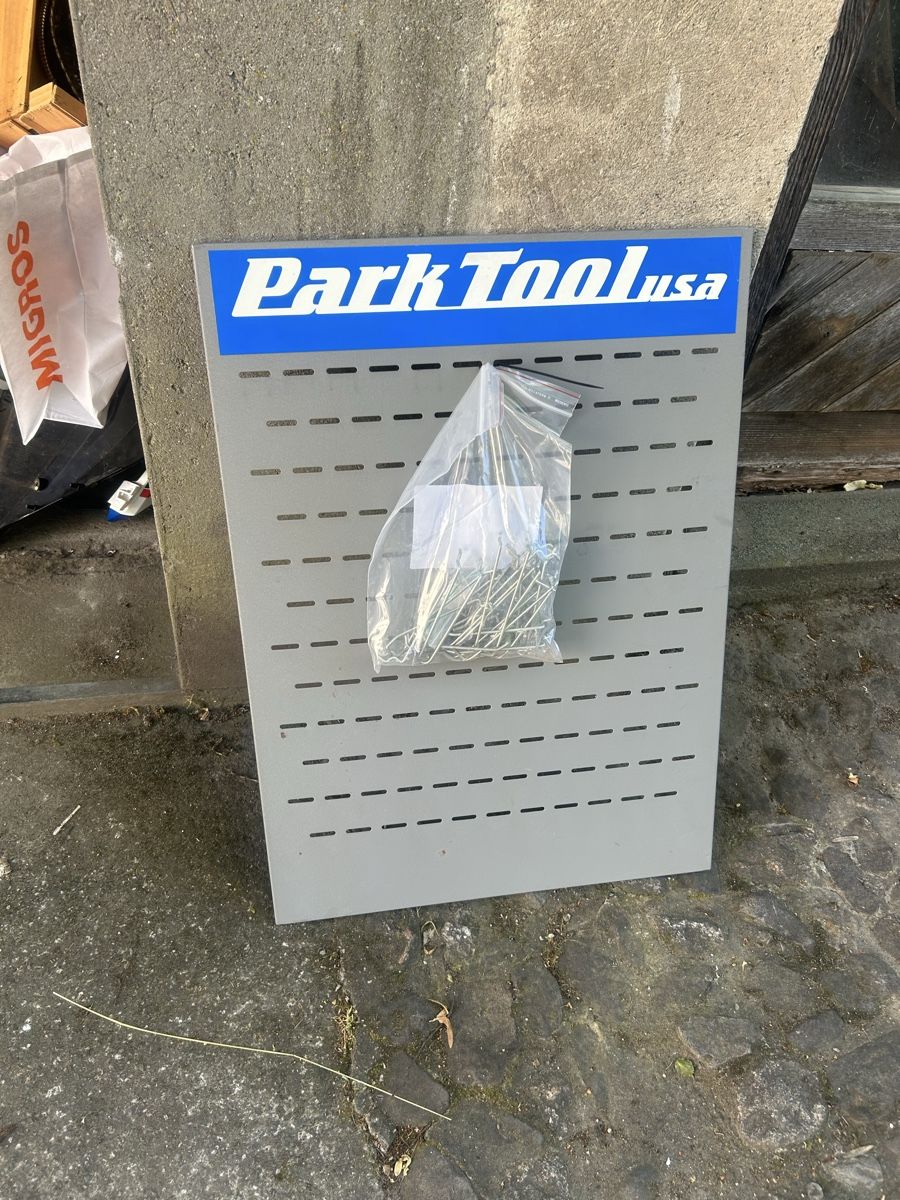 Park Tool Tutti gli attrezzi: Werkzeug-Lochwand  – Usato da Wohlenschwil venduto da MajorTom73 2