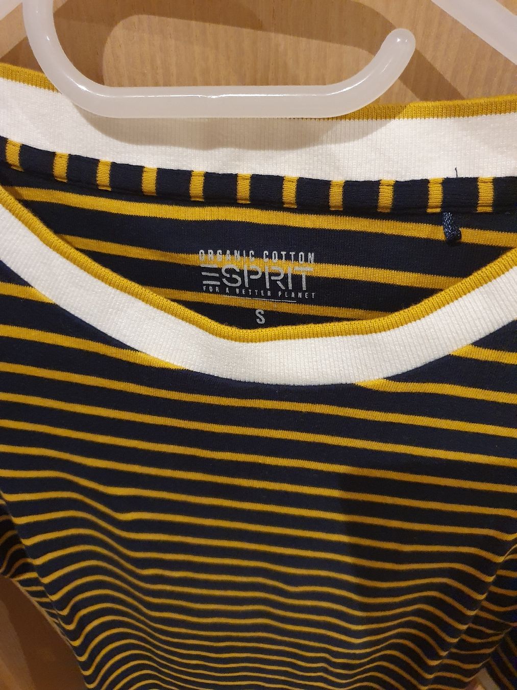 Esprit T-shirt: Esprit Shirt 3/4 Ärmel – Nuovo (secondo la descrizione) da Giswil venduto da Buchs18 1