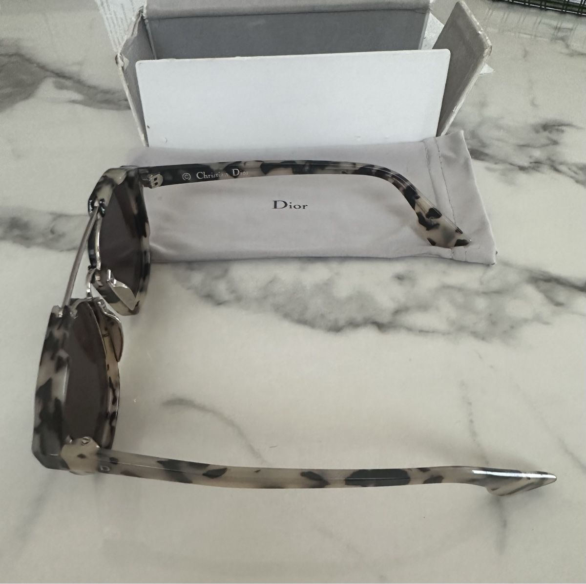 Dior Occhiali & Lenti: Dior Abstract Sonnenbrille – Usato da Zürich venduto da tom_8phz