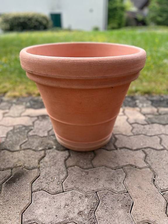 Blumentöpfe: Blumentopf – Gebraucht aus Oberembrach von Herbstfreude 2