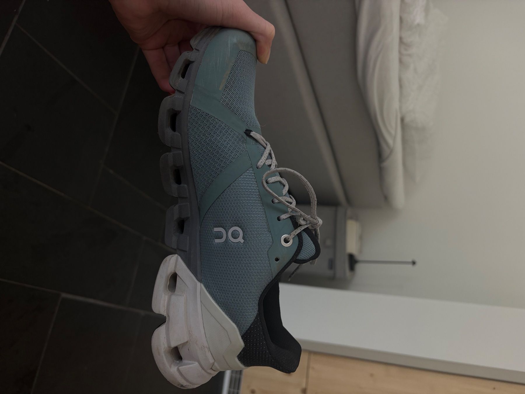 On Damenschuhe: On Cloudventure Waterproof Damen Gr. 40.5 – Gebraucht aus Mürren von mic_jv28 3