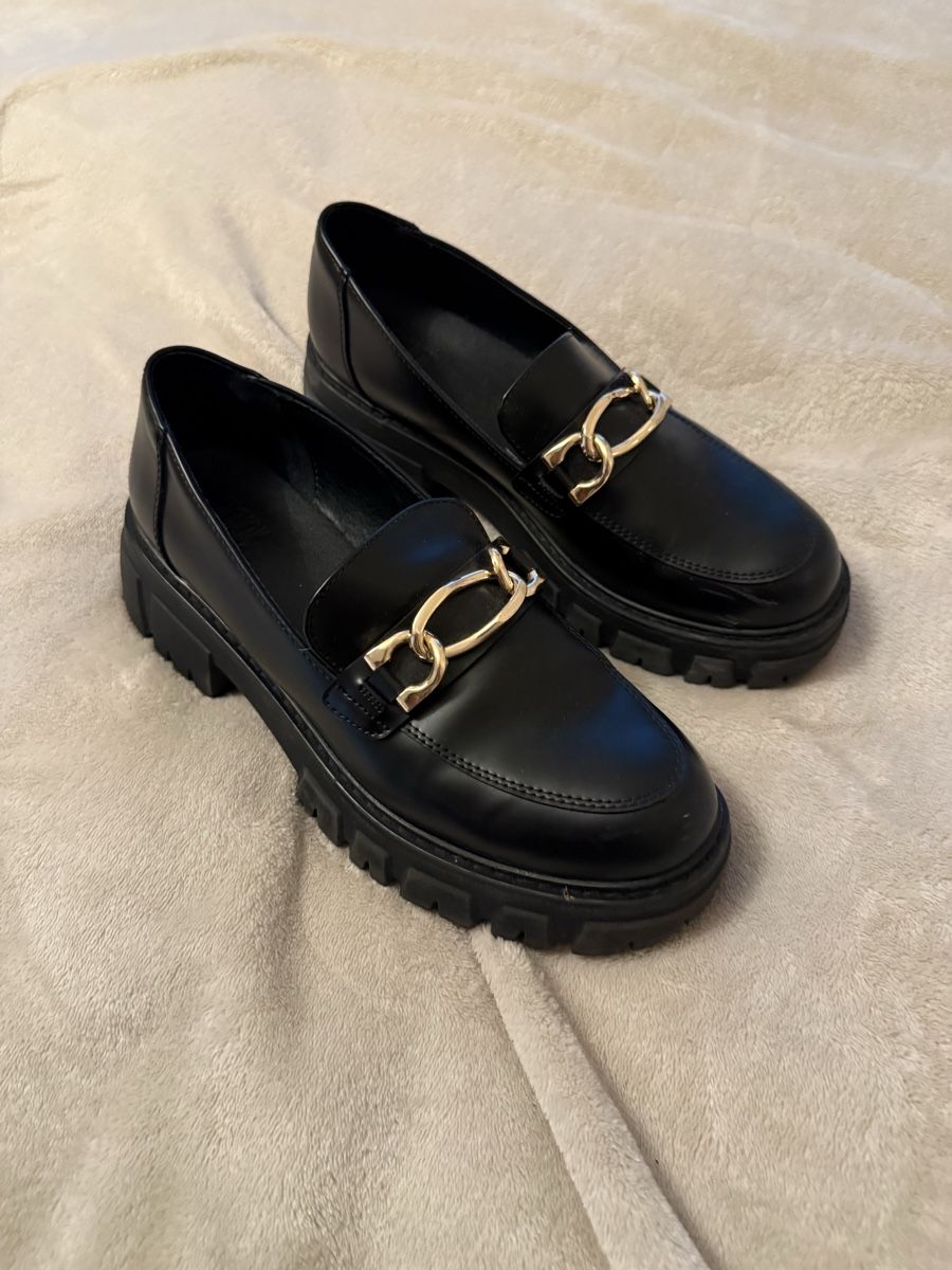 Damenschuhe: Loafers – Neu (gemäss Beschreibung) aus Suhr von iam.deestiny