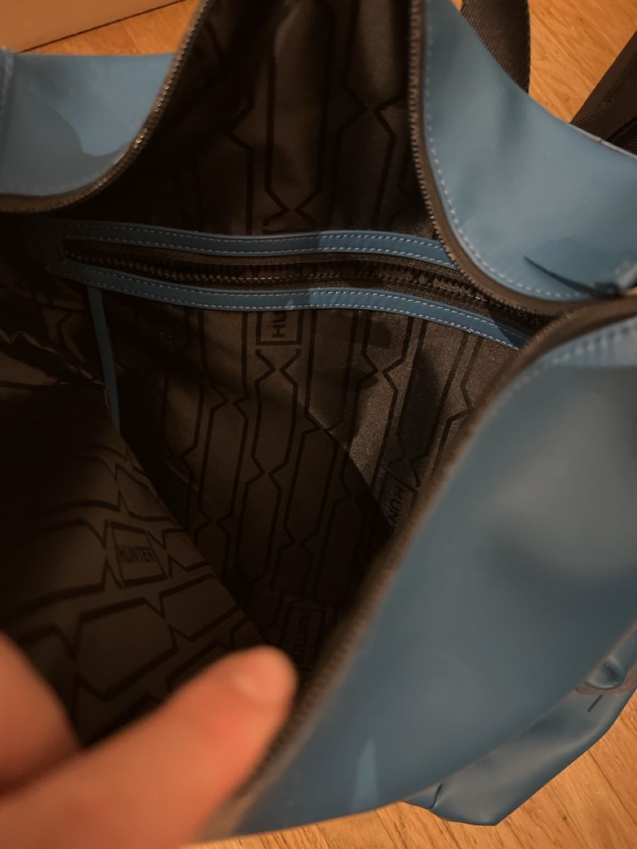Hunter Zaini: Hunter Original Rubberized Leather Backpack – Nuovo (secondo la descrizione) da Basel venduto da SimpleE 3