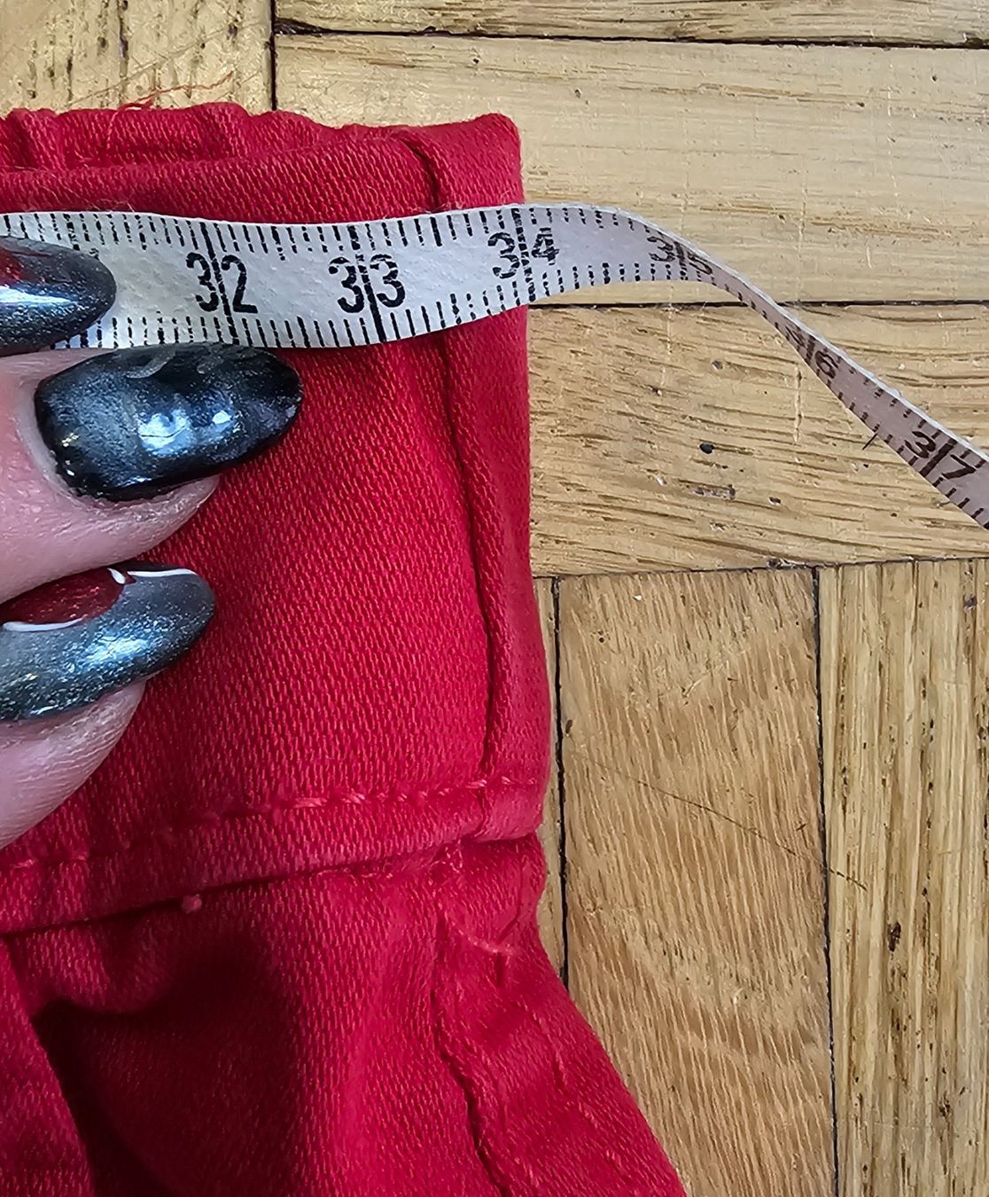 Bershka Pantaloni: Rote Cargohose Bershka Gr. 36 stylisch – Usato da Füllinsdorf venduto da Sunnebliemli7 3
