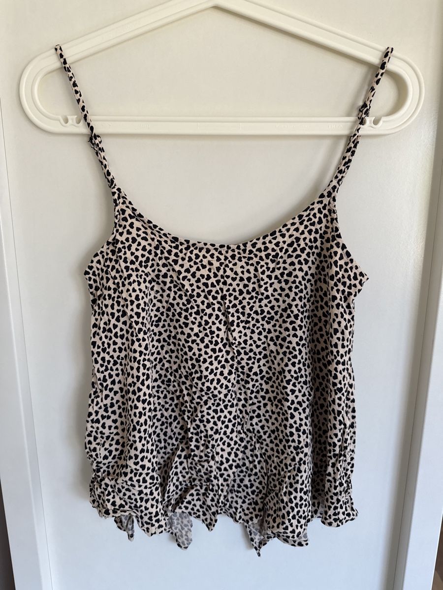 Zara Top: Zara Top mit Herzen Grösse S – Usato da Basel venduto da selinalivia