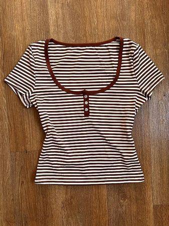Gestreiftes T-Shirt