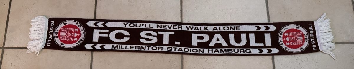 Foulards, Tücher & Schals: Fc St.Pauli Fanschal – Gebraucht aus Lenzburg von Meister_k 1