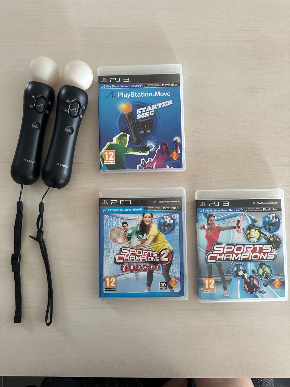 Sony Console: Playstation 3 Move Bundle mit 2 Controllern, Kamera & Games – Usato da Zürich venduto da VBlake