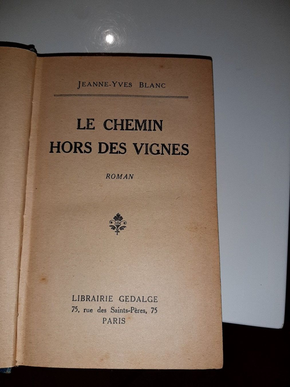 Libri: Le chemin hors des vignes – Usato da Le locle venduto da juliensaran 2