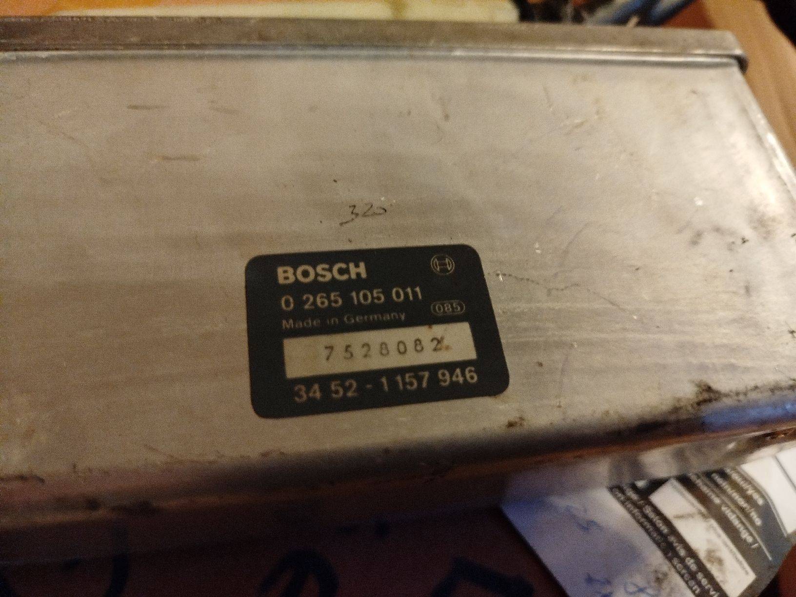 BMW Tutti pezzi di ricambio auto: boitier électronique Bmw E30 325 ix  – Usato da Neuchâtel venduto da lyd_67kk 2
