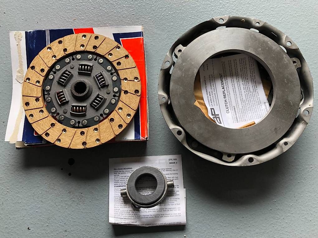 MG Tutti pezzi di ricambio auto: MG C Kupplungs-Set – Usato da Winterthur venduto da tom_mg