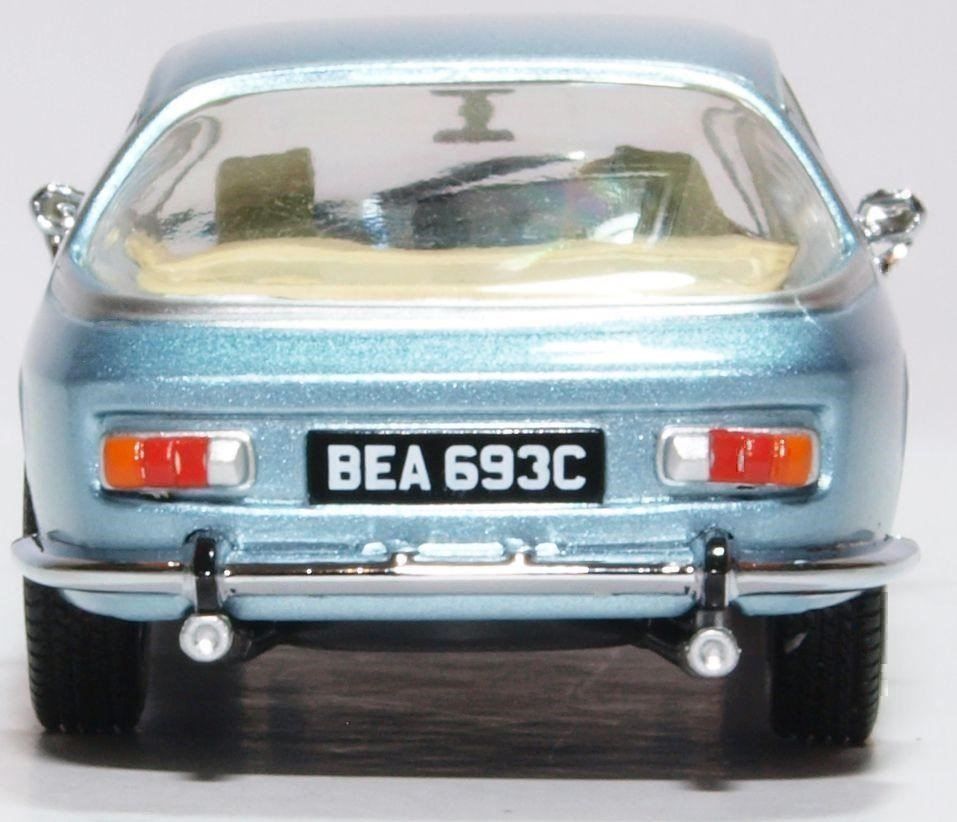 Jensen Modellini d'auto: Jensen Interceptor MK I 1966-1969 RHD hellblau met.     1:43 – Nuovo e nell'imballaggio originale da Gerlafingen venduto da espero88 6