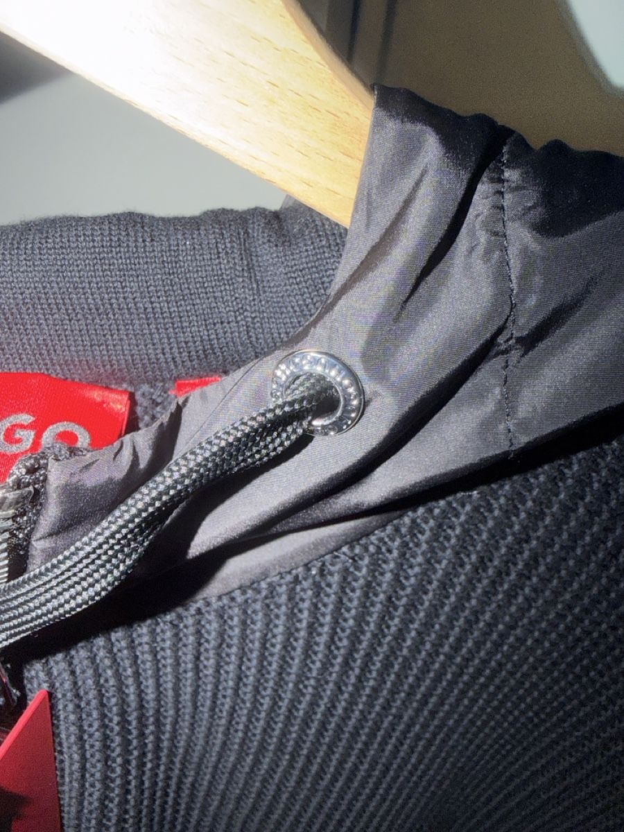 Hugo Boss Pulls & Sweat-shirts: Hugo Boss pullover con cappuccio é cerniera sulla gola – Neuf (Voir description) à Sementina par bru_vpp5 3