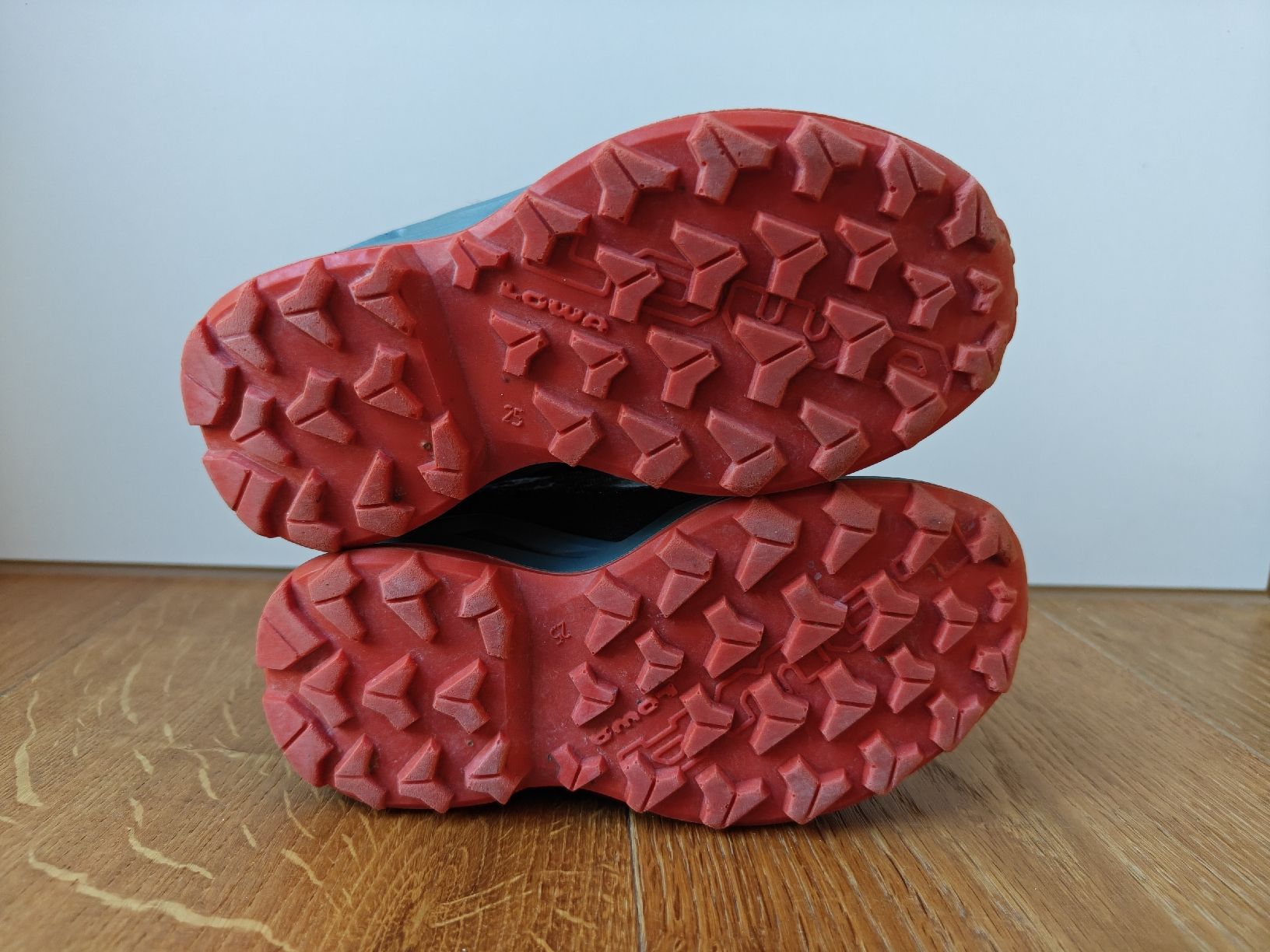Lowa Scarpe per ragazzi: Lowa Wanderschuhe Grösse 25 – Usato da Wettingen venduto da SiSiLaWe 3
