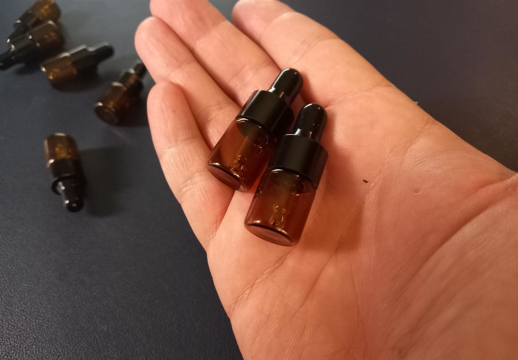 Ätherische Öle: 50x Flasche ätherischem Öl/ Bouteille d'huile essentiel – Neu und originalverpackt aus Lausanne von novastoris 2