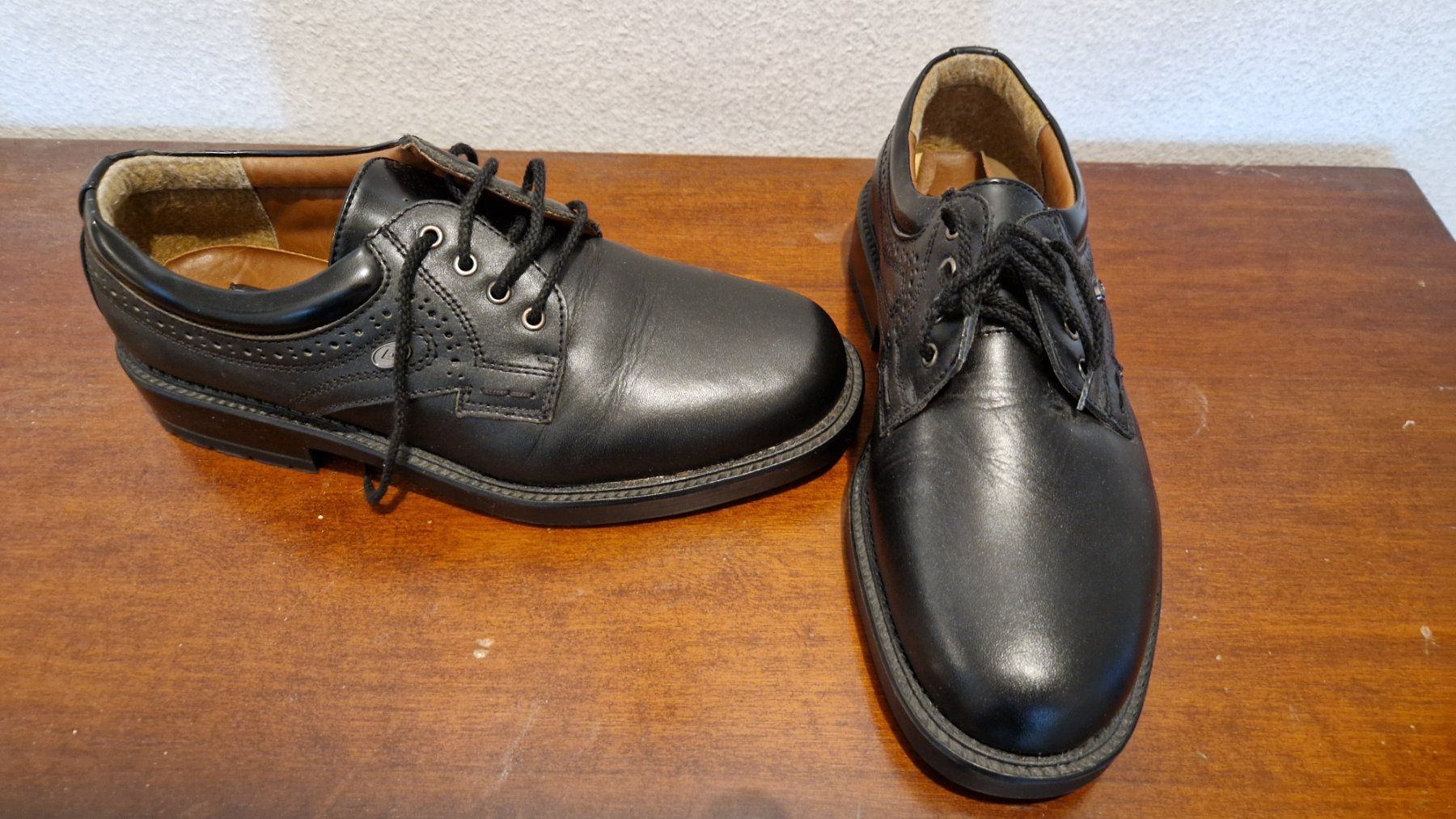 Scarpe da uomo: Herren Schuhe Armando Grösse 40 – Usato da Laufen venduto da nostalgie0811