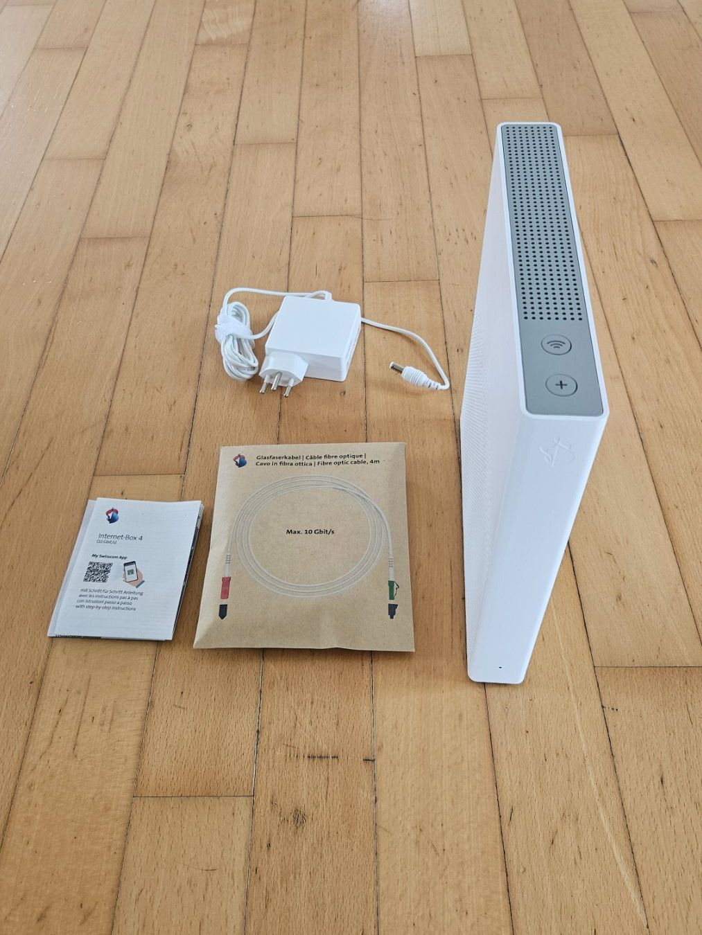 Swisscom Modem & Router: Swisscom Internet Box 4 – Usato da Rorbas venduto da Opuma