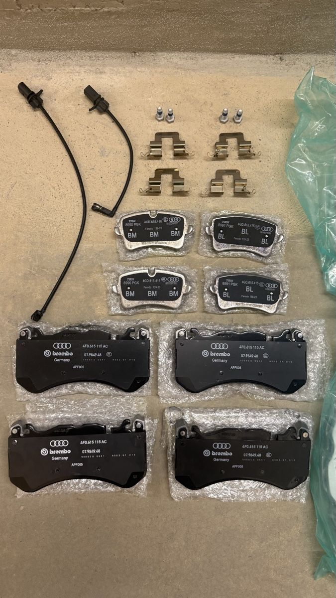 Audi Tutti pezzi di ricambio auto: Kit Frein complète Rs6 C7 13/18 – Nuovo (secondo la descrizione) da Romont FR venduto da ped_87gp 2