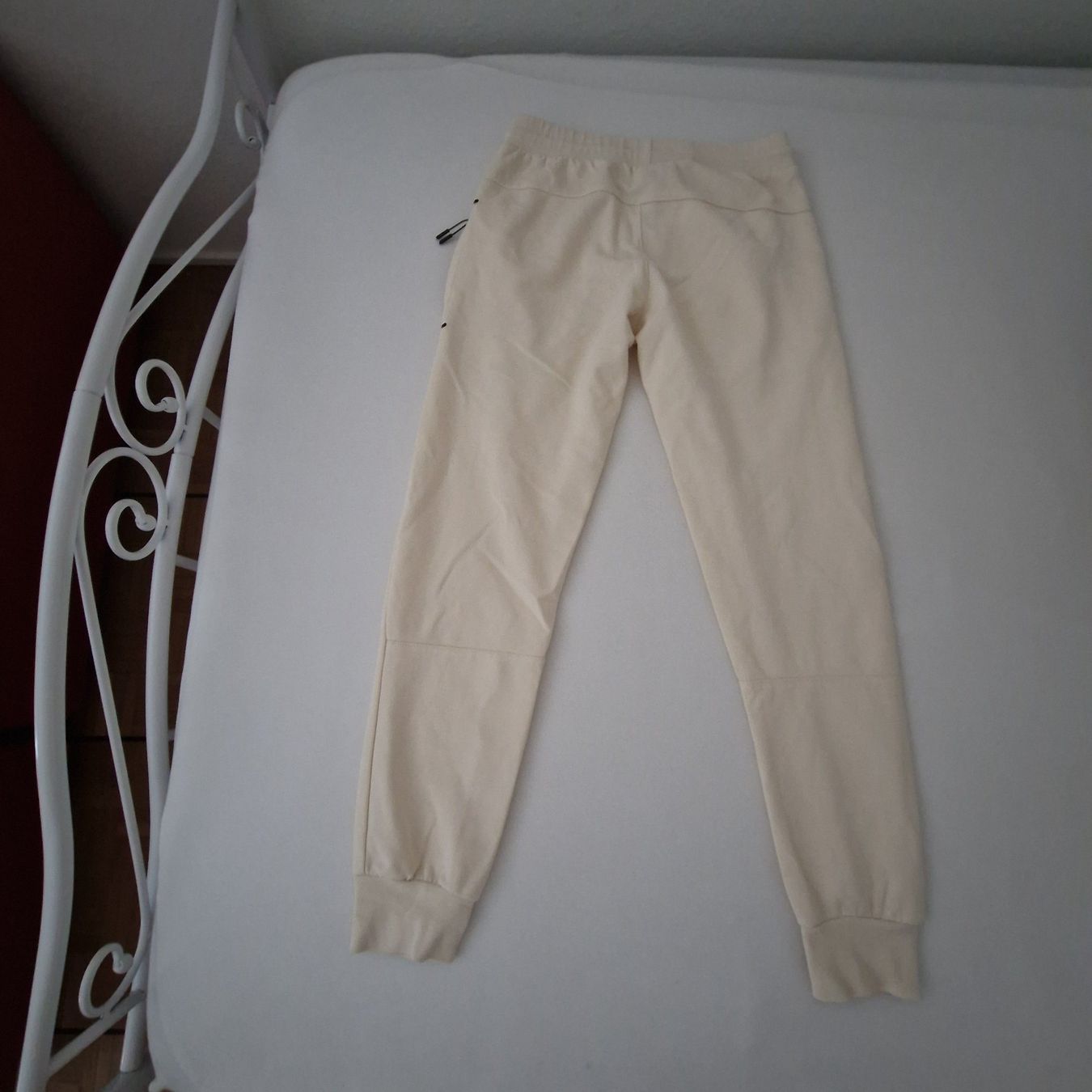 Nike Hosen: Pantalon beige  Nike taille S – Gebraucht aus Genève von elv_2hpt 5