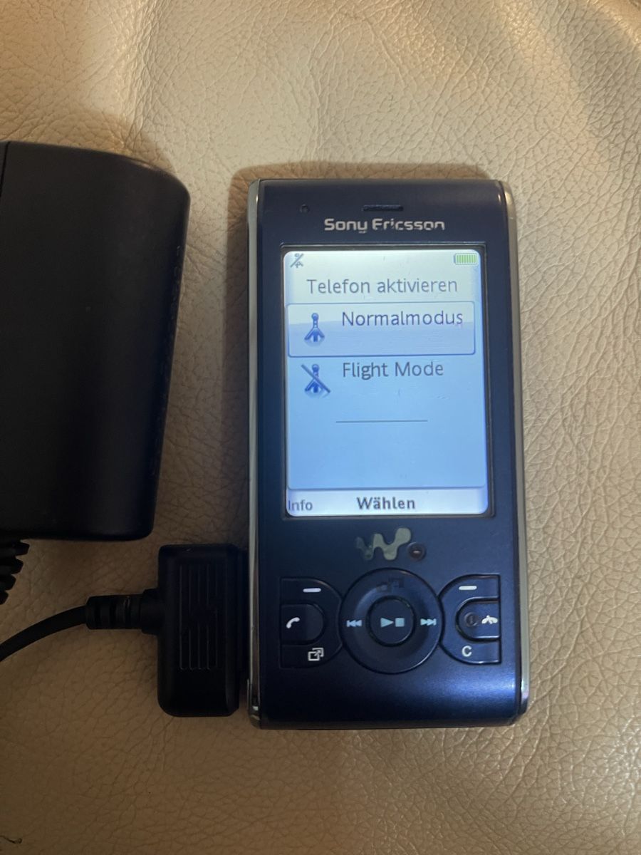 Ericsson Telefoni cellulari / Smartphones: Sony Ericsson W595 inkl lgerät – Usato da Regensdorf venduto da mex5145 3