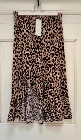 🤍 Leo-Jupe / Jupe von „AMISU“, Gr. S/36, neu 🤍